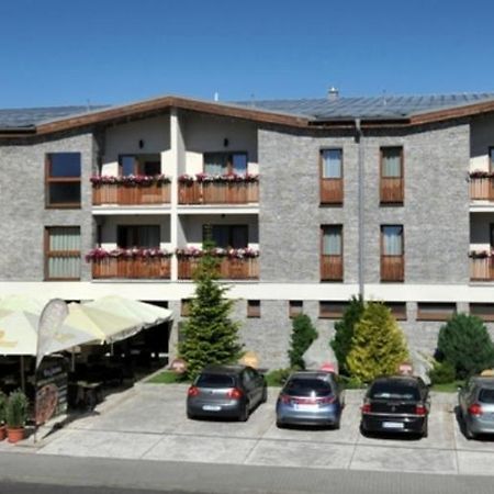 Via Jasna Apartment PL Liptovsky Mikulas Bagian luar foto
